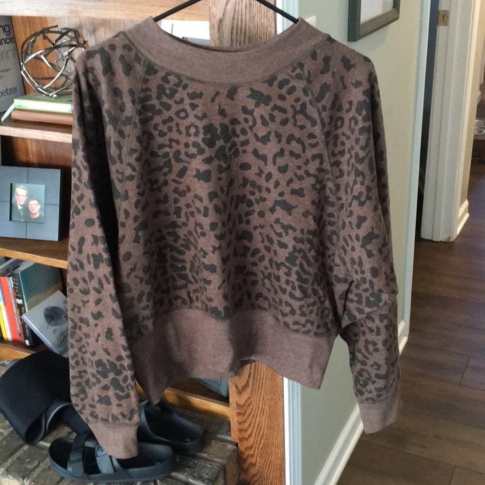 Leopard Print Dolman Sleeve Sweatshirt